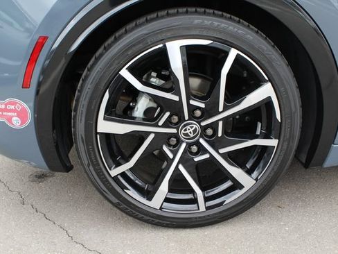 Certified 2023 Toyota Prius Prime FWD image 10