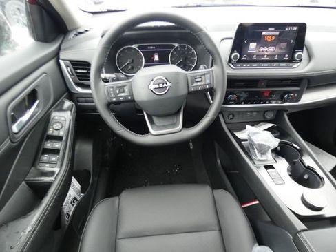 New 2026 Nissan Rogue SV AWD/4WD image 11
