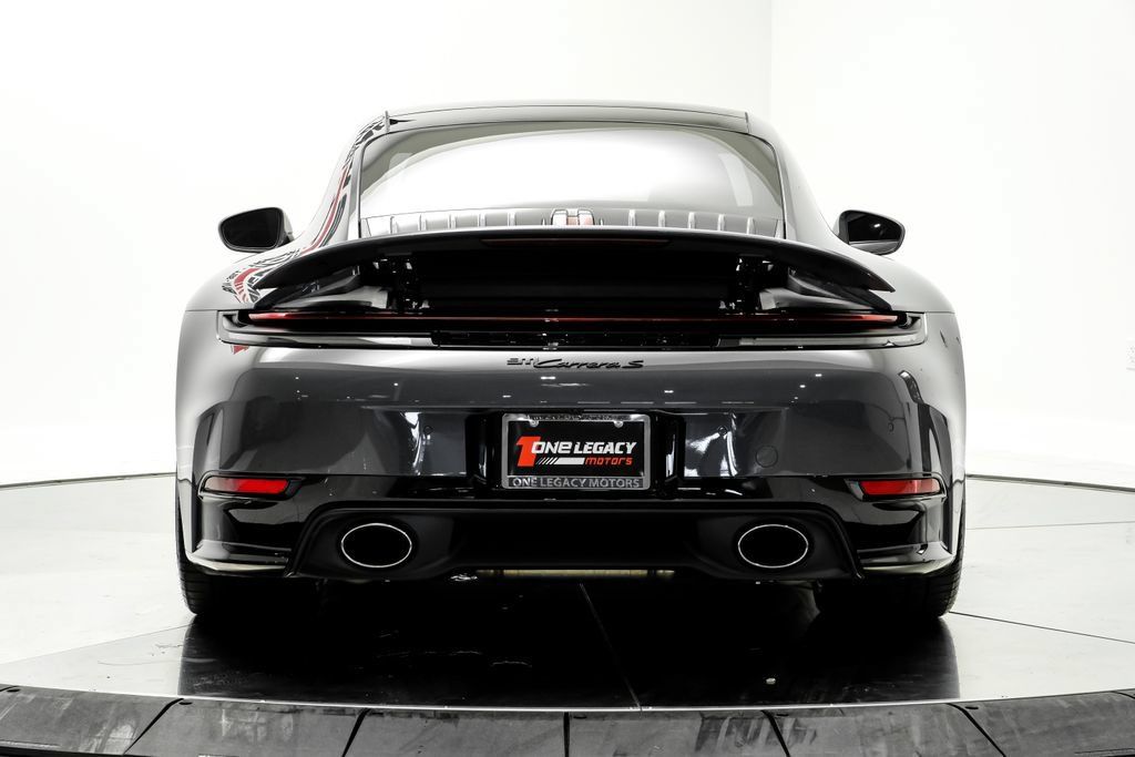 Used 2025 Porsche 911 Carrera S RWD image 11