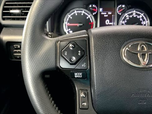 Used 2024 Toyota 4Runner TRD Off-Road AWD/4WD image 24