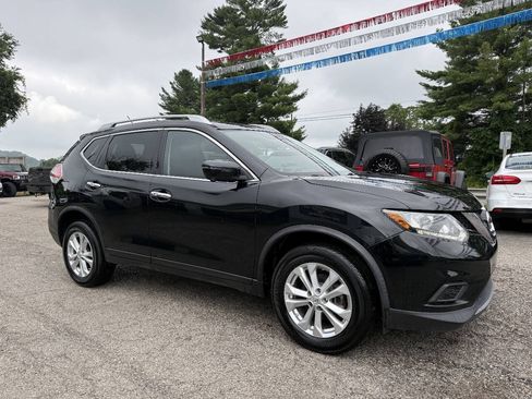 Used 2016 Nissan Rogue SV w/ SV Premium Package AWD/4WD image 13