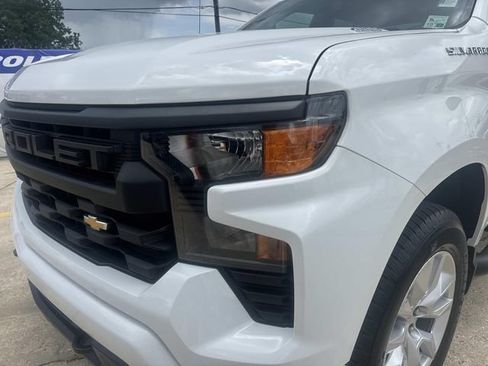 Used 2026 Chevrolet Silverado 1500 Custom RWD image 2