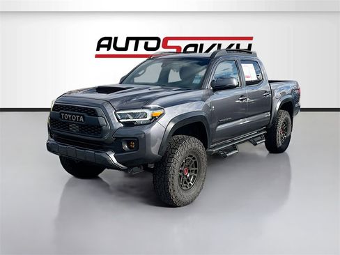 Used 2023 Toyota Tacoma TRD Pro image 3