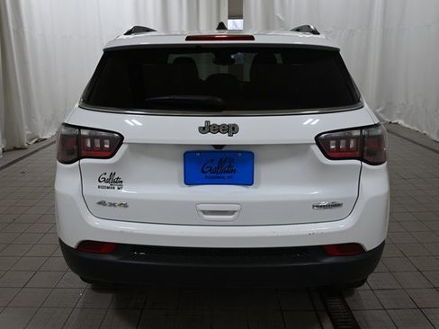 Used 2024 Jeep Compass Latitude image 11