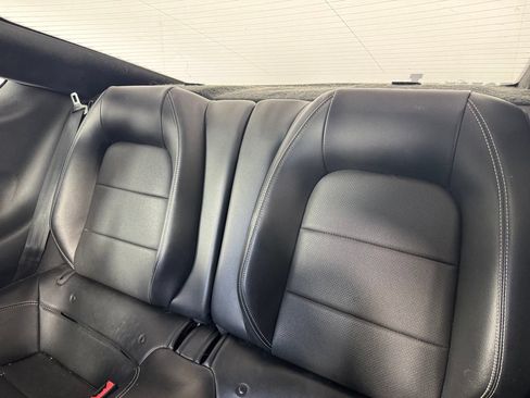 Used 2018 Ford Mustang Premium RWD image 11