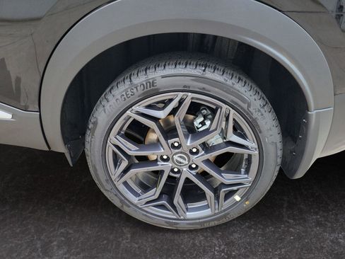 New 2025 Nissan Kicks SR image 15