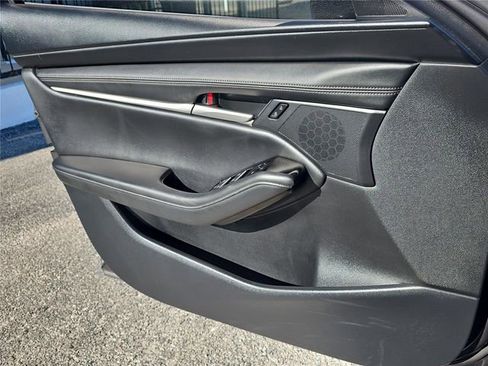Used 2025 MAZDA MAZDA3 s FWD image 12