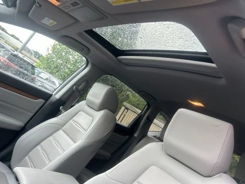 Used 2019 Honda CR-V Touring image 9