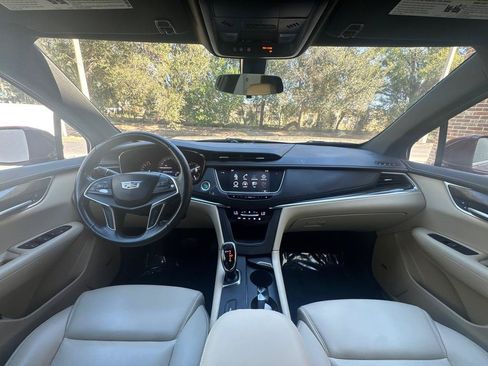 Used 2017 Cadillac XT5 FWD image 13