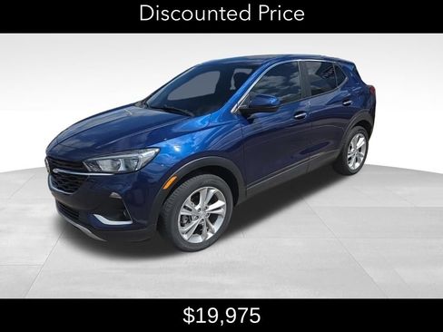 Used 2022 Buick Encore GX Preferred w/ Cold Weather Comfort Package AWD/4WD image 3