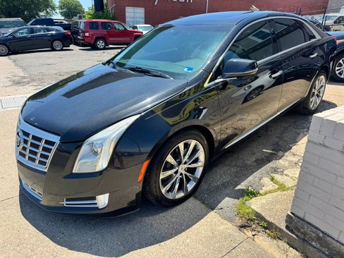 Used 2013 Cadillac XTS Luxury FWD image 7