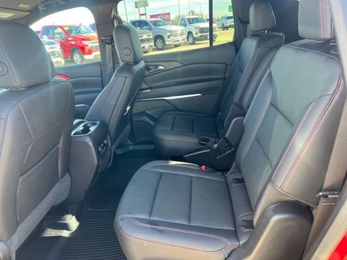 Used 2025 Chevrolet Traverse Z71 w/ Driver Confidence Package image 14