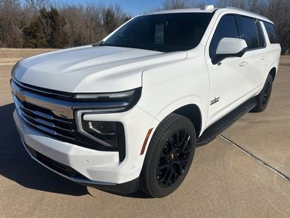 Certified 2025 Chevrolet Suburban LT w/ Comfort Package