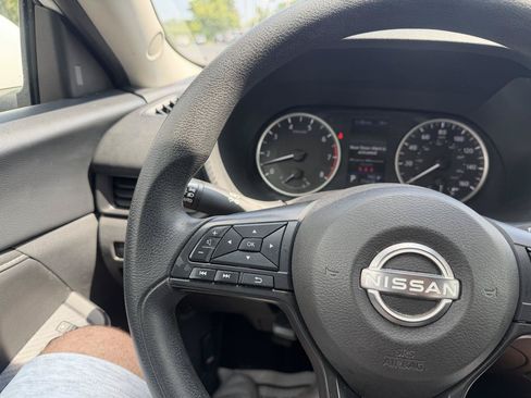 Used 2024 Nissan Sentra S FWD image 20