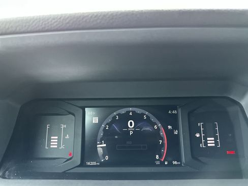 Used 2025 Toyota Tacoma SR AWD/4WD image 31