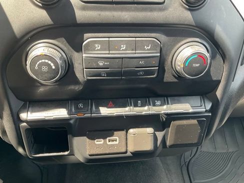 Used 2020 Chevrolet Silverado 1500 LT AWD/4WD image 7