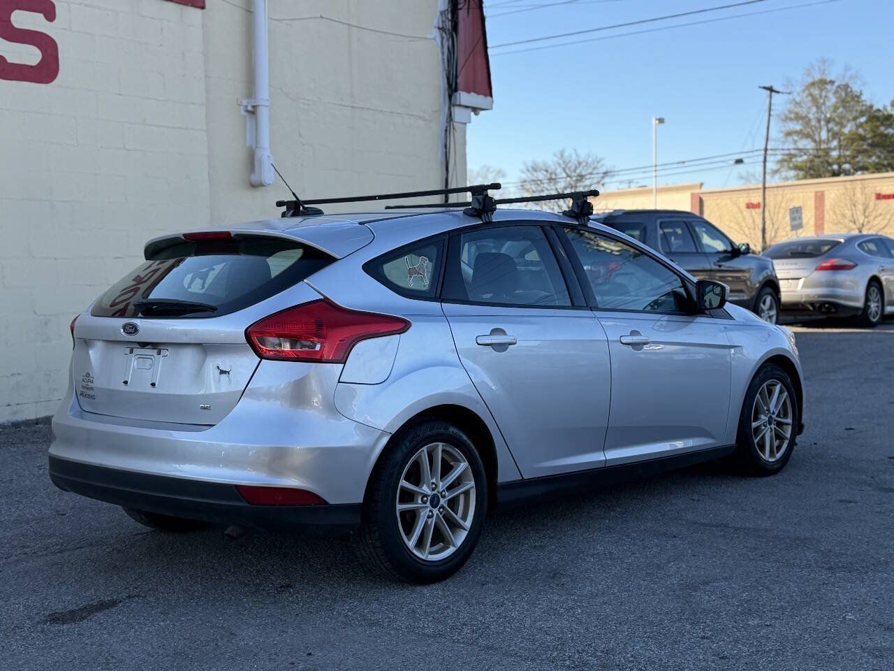 Used 2018 Ford Focus SE FWD image 8