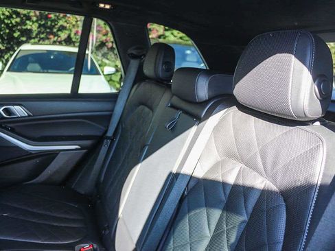 Certified 2023 BMW X5 xDrive45e w/ M Sport Package image 18