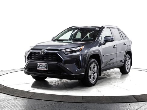 Certified 2023 Toyota RAV4 XLE w/ Convenience Package image 3