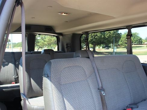 Used 2020 Chevrolet Express 3500 LT w/ LT Preferred Equipment Group RWD image 16