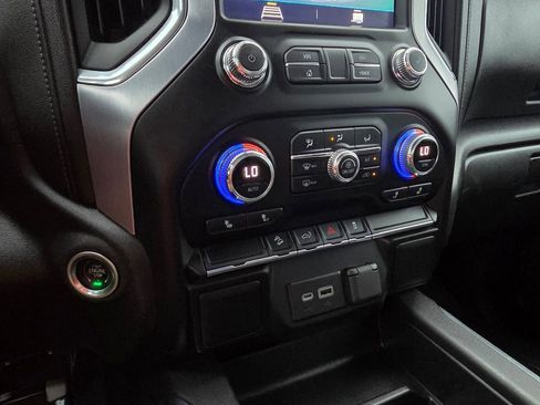 Used 2022 GMC Sierra 1500 Elevation AWD/4WD image 18