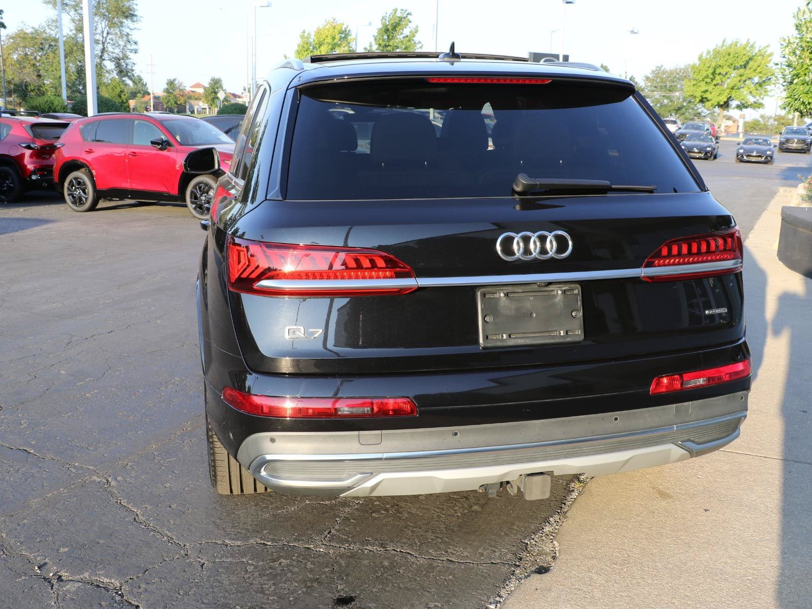 Used 2021 Audi Q7 3.0T Premium w/ Convenience Package AWD/4WD image 3