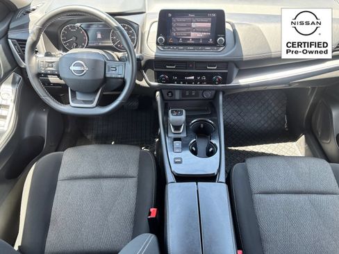 Certified 2025 Nissan Rogue SV FWD image 12
