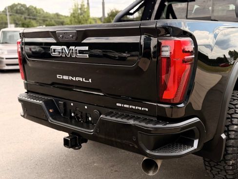 Used 2024 GMC Sierra 2500 Denali Ultimate w/ Max Trailering Package AWD/4WD image 8