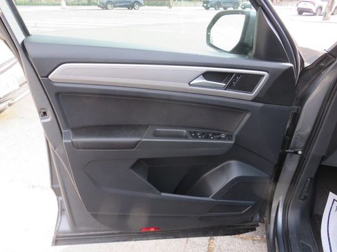 Used 2018 Volkswagen Atlas Launch Edition AWD/4WD image 26