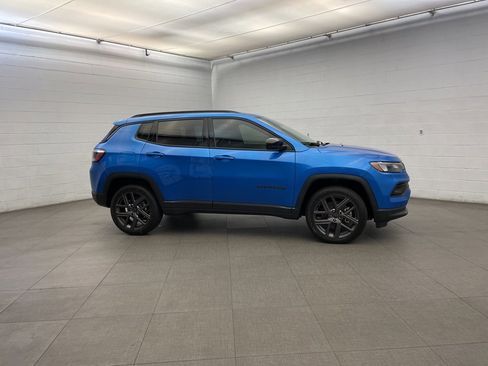 New 2026 Jeep Compass Latitude image 2