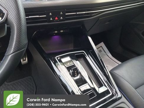 Used 2024 Volkswagen Golf R image 17