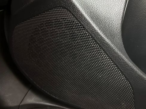 Used 2017 Subaru Crosstrek 2.0i Limited w/ Popular Package #2 image 28