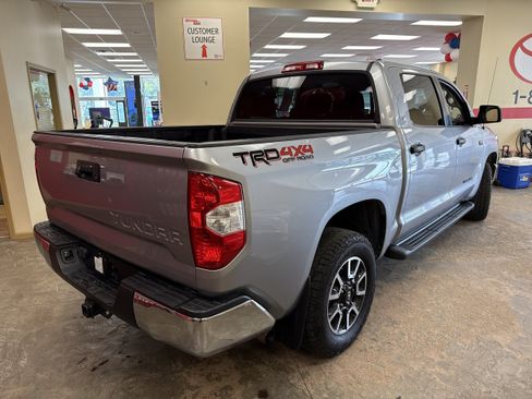 Used 2019 Toyota Tundra SR5 w/ TRD Off Road Package AWD/4WD image 9