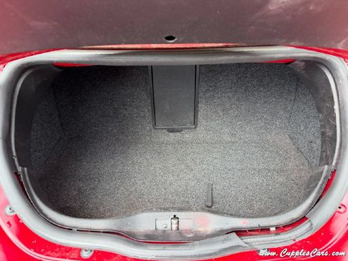 Used 2006 Volkswagen Beetle Convertible w/ Package 1 FWD image 7