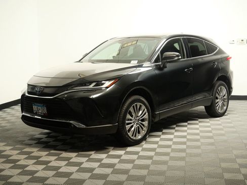 Used 2022 Toyota Venza Limited w/ Advanced Technology Package AWD/4WD image 4