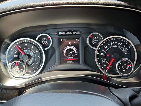 Used 2026 RAM 2500 Big Horn AWD/4WD image 18