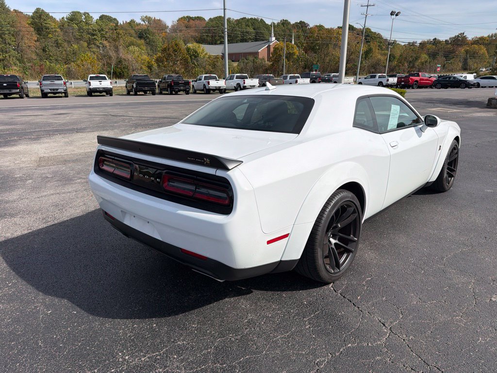 Used 2022 Dodge Challenger R/T Scat Pack RWD image 5