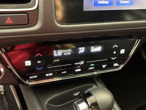 Used 2017 Honda HR-V EX image 40