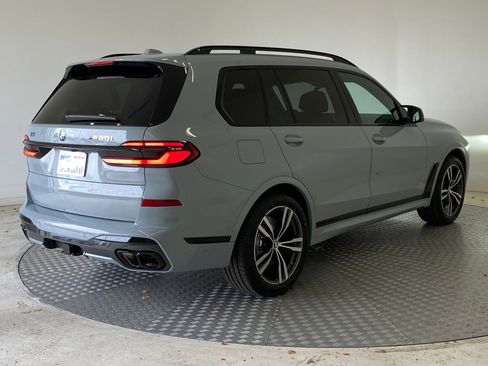 New 2026 BMW X7 M60i image 8