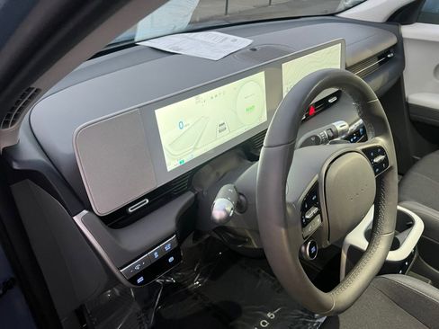 Used 2024 Hyundai Ioniq 5 SEL image 11