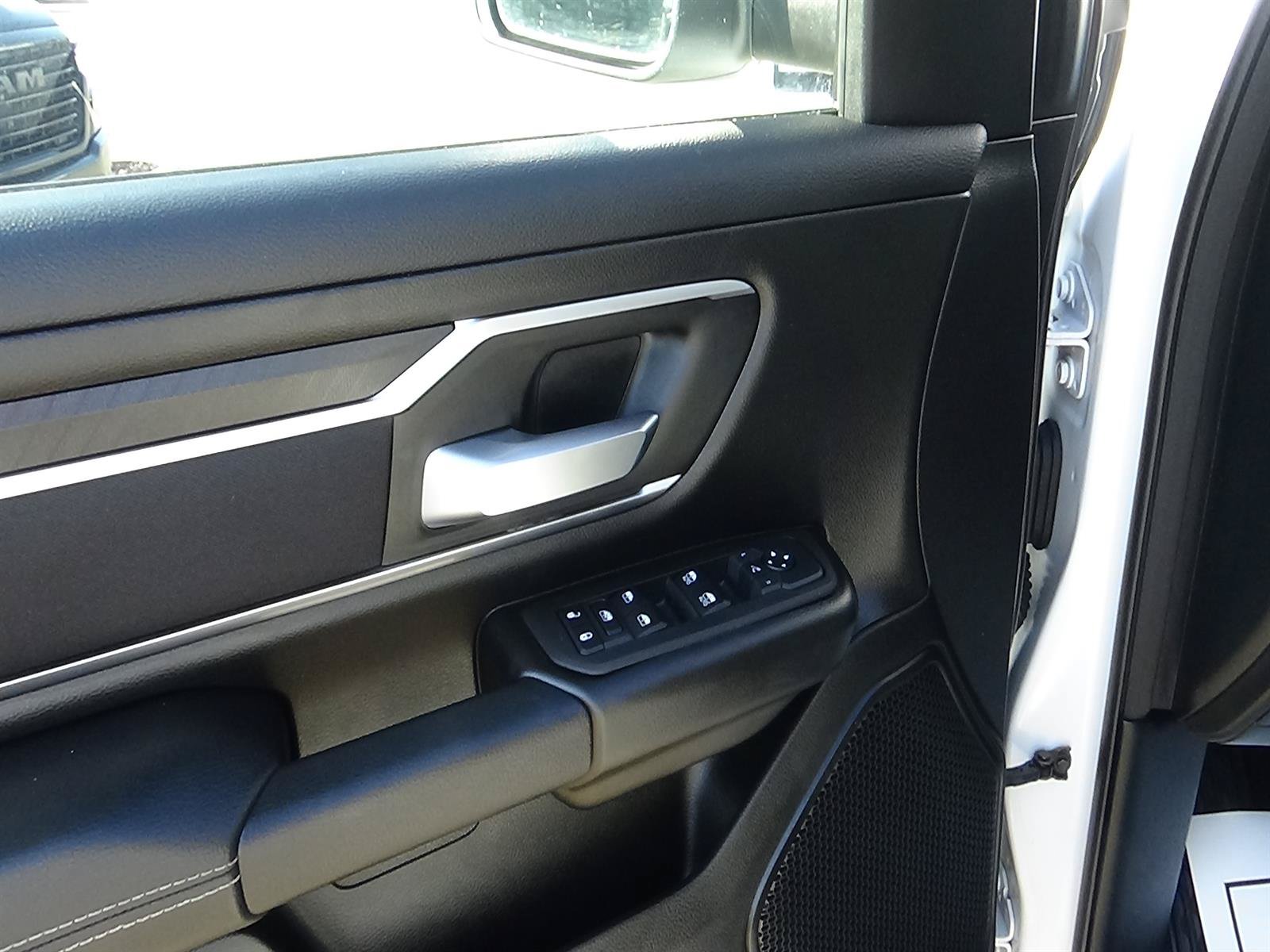 Used 2025 RAM 1500 Big Horn AWD/4WD image 15