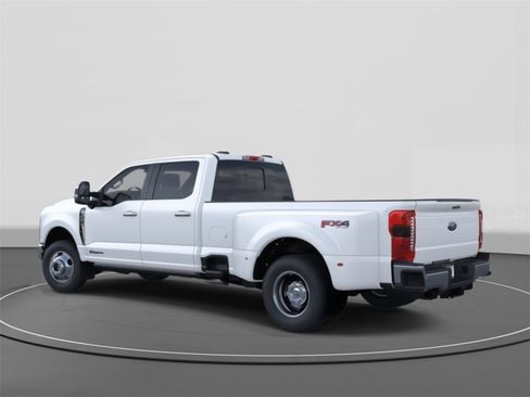 New 2025 Ford F350 Lariat w/ Lariat Ultimate Package image 4
