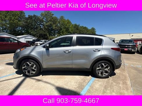 Used 2020 Kia Sportage EX w/ EX Technology Package FWD image 2