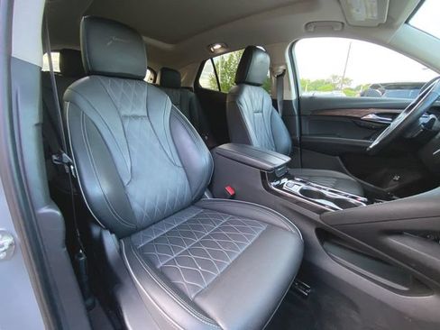 Used 2023 Buick Envision Avenir AWD/4WD image 29