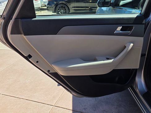 Used 2016 Hyundai Sonata SE FWD image 25