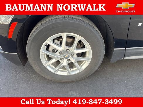 Used 2023 Chevrolet Equinox LT FWD image 12