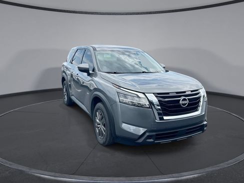 Used 2022 Nissan Pathfinder S AWD/4WD image 8