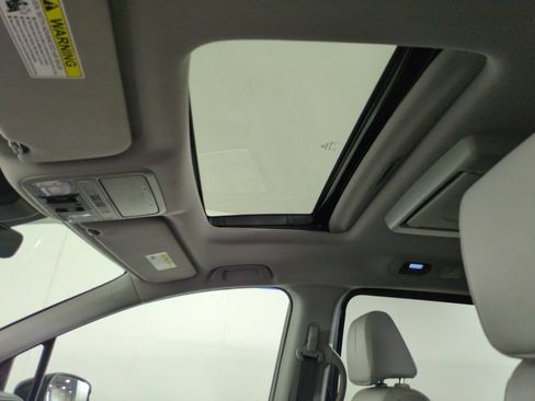 Used 2018 Honda Odyssey EX-L image 24