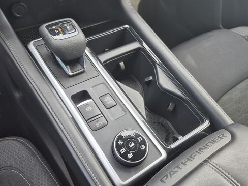 Certified 2024 Nissan Pathfinder SV AWD/4WD image 29