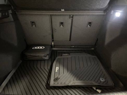 New 2026 Audi Q4 e-tron Premium image 6